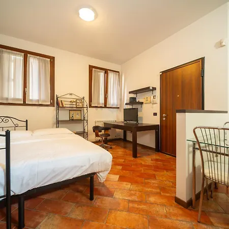 홈스테이 Mentana Flat, Centro Storico *