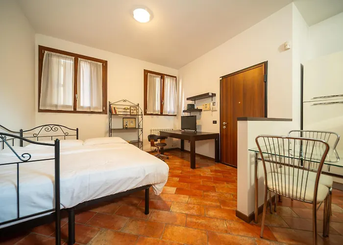 ホームステイ Mentana Flat, Centro Storico *