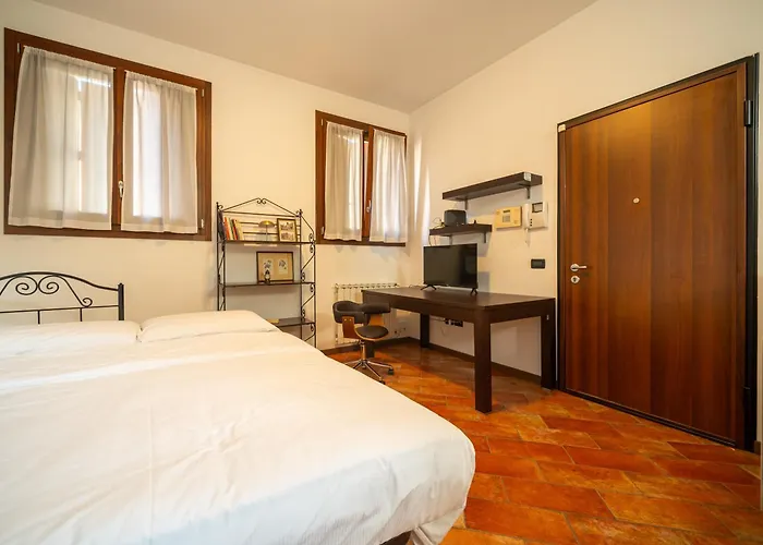 ホームステイ Mentana Flat, Centro Storico