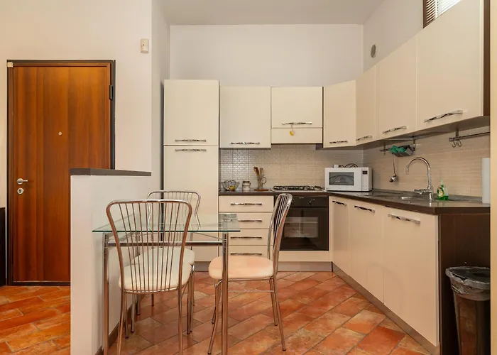 ホームステイ Mentana Flat, Centro Storico